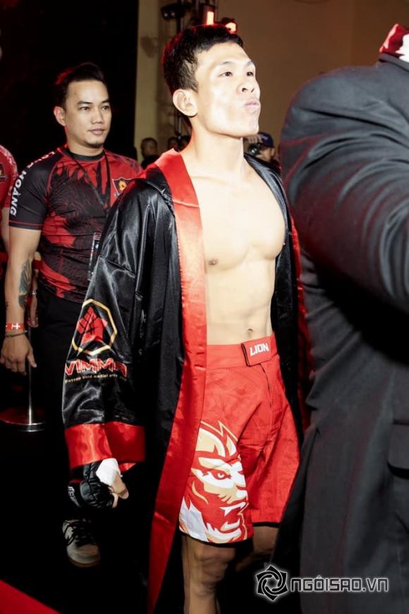 vo-si-cua-ba-trum-nghanh-bao-ve-tai-lion-championship (1).jpg 0 Tập đoàn bảo vệ Long Hoàng, Long Hoàng MMA, Hoa hậu Bùi Thị Hà