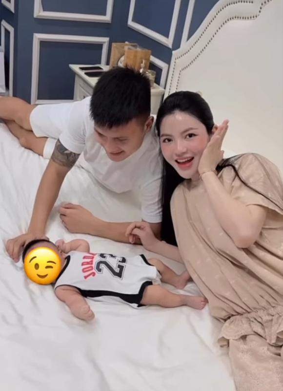 Quang Hải, Chu Thanh Huyền, vợ Quang Hải đi sinh, giới trẻ 
