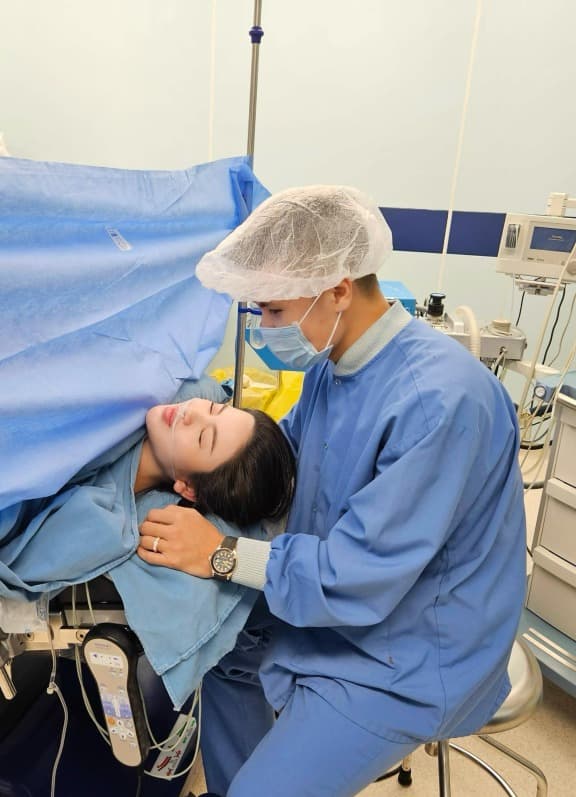 Quang Hải, Chu Thanh Huyền, vợ Quang Hải đi sinh, giới trẻ 