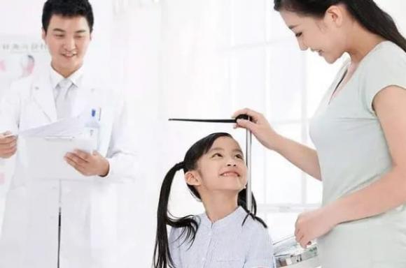 chăm con, chăm sóc trẻ nhỏ, lưu ý khi chăm sóc trẻ