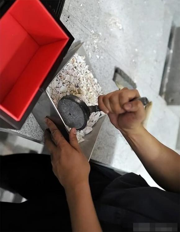 hoả táng, tro cốt