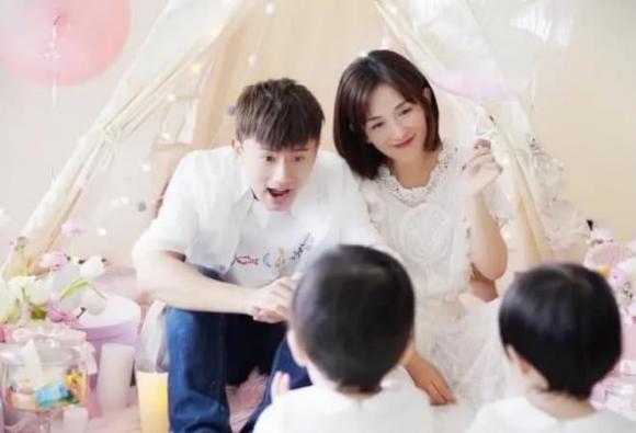 8 cặp sao có con song sinh,  Tạ Na và Trương Kiệt, Lâm Chí Dĩnh và Trần Nhược Nghi, Lê Tư và Mã Đình Cường