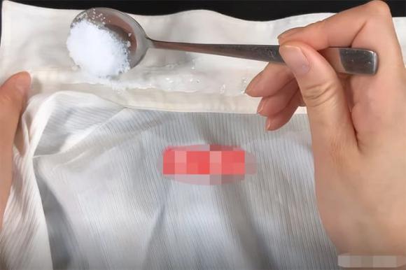 giặt quần áo, làm sạch, vết ố vàng