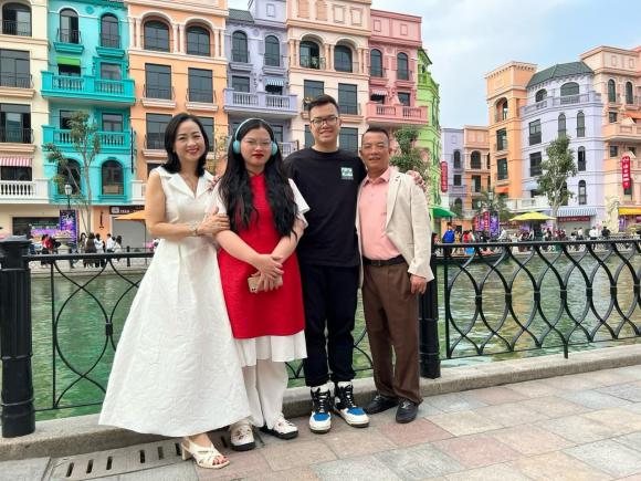 Linh Huệ, mẹ Thái Sơn, Vui lên nào anh em ơi, phim việt 