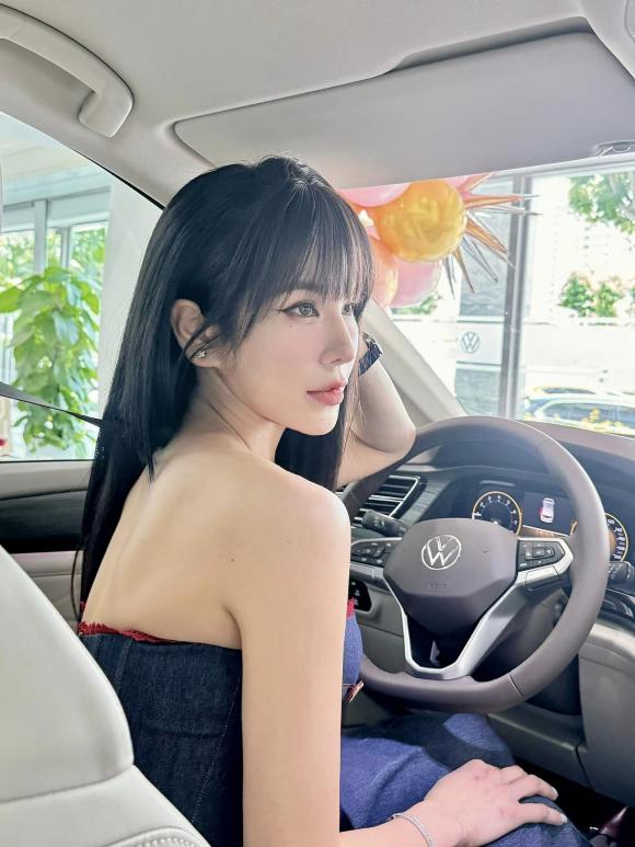 Ca sĩ Diệp Lâm Anh,nữ diễn viên diệp lâm anh,người mẫu diệp lâm anh,sao Việt
