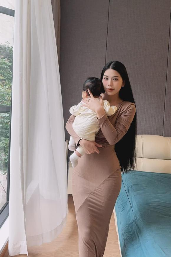 Hằng Du Mục, Hằng Du Mục ra tòa, Hằng Du Mục ly hôn, giới trẻ 