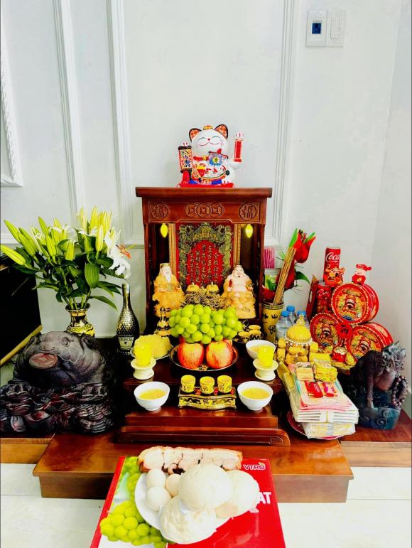 Bàn thờ Thần Tài, bát hương Thần Tài, chuột phá ban Thần Tài, kiến thức 