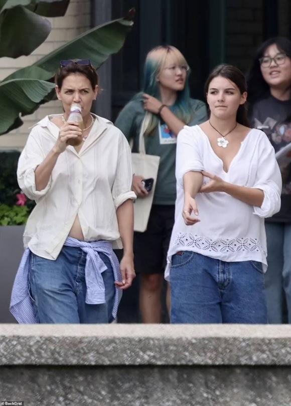 suri cruise, katie holmes, tom cruise, sao hollywood 