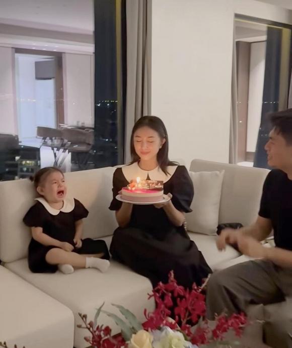 hotgirl Salim, Pam yêu ơi, sao Việt
