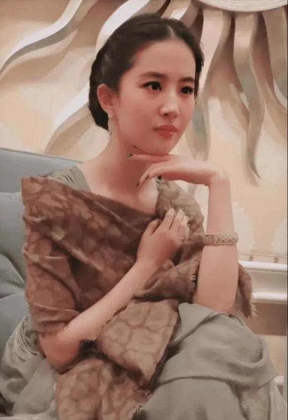 Lưu Diệc Phi và Đường Yên, sao Hoa ngữ, phim hoa ngữ hay