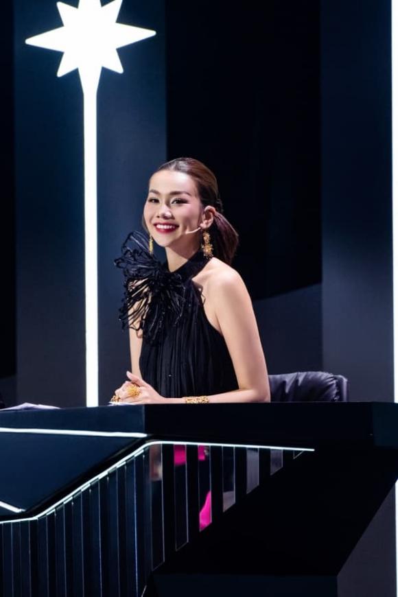 ,Siêu mẫu Thanh Hằng,người mẫu Quỳnh Anh, sao Việt