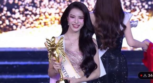 á hậu Tường San, Miss Queen International, sao Việt