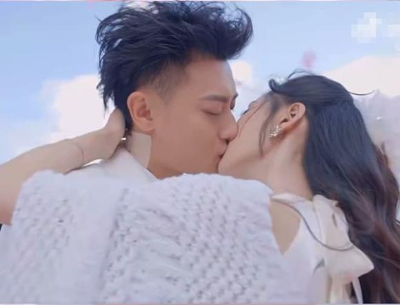 Hoàng Tử Thao, Từ Nghệ Dương, Hoàng Tử Thao cầu hôn Từ Nghệ Dương, sao Hoa ngữ