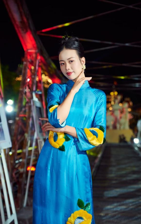 Nhà thiết kế đức hùng, áo dài đức hùng, thời trang đức hùng