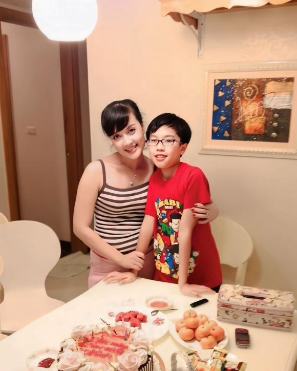 Chải, Long Vũ, Đi giữa trời rực rỡ, phim việt 