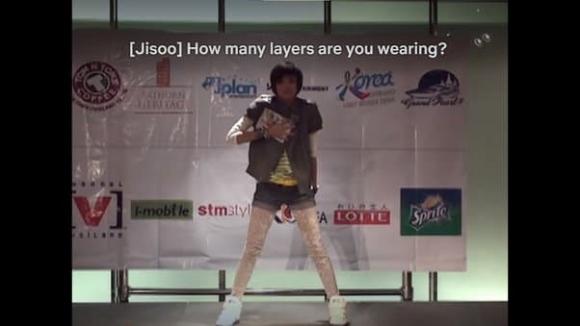  Lisa, BLACKPINK, da trắng