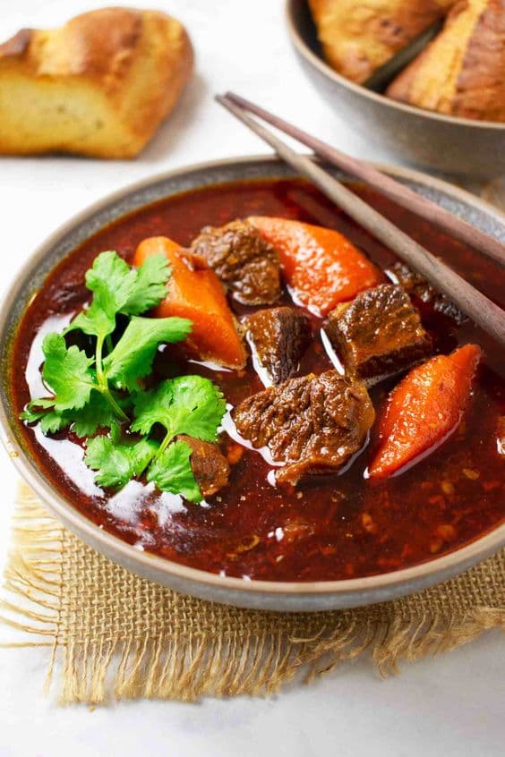 món ăn ngon nhất việt nam, khách quốc tế thích ăn gì, món ngon 