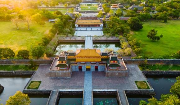 Di sản văn hóa thế giới đầu tiên của Việt Nam ở tỉnh nào, Quần thể di tích Cố đô Huế