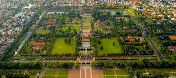 Di sản văn hóa thế giới đầu tiên của Việt Nam ở tỉnh nào, Quần thể di tích Cố đô Huế