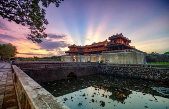 Di sản văn hóa thế giới đầu tiên của Việt Nam ở tỉnh nào, Quần thể di tích Cố đô Huế