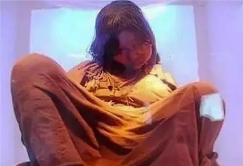 xác ướp, cô gái xác ướp, hiến tế