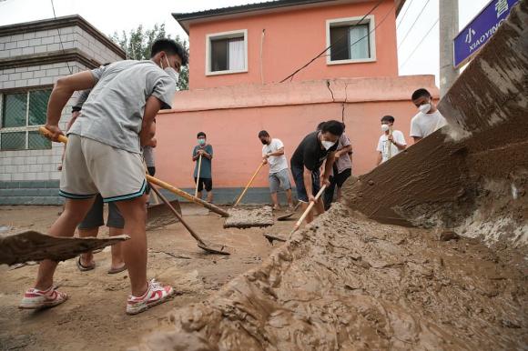 cách dọn nhà sau lũ, cách dọn nhà cửa, Làm sao để sửa nhà bị ngập sau mưa lớn?