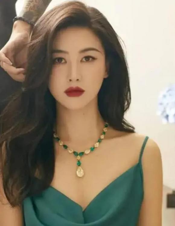 Bốn gương mặt đẹp nhất Trung Quốc, Lưu Diệc Phi, Chu Châu, Cao Viên Viên, Liễu Nham, Song Hye Kyo