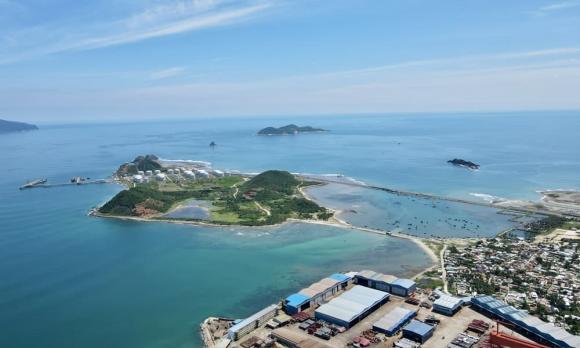 Sân bay trên mặt biển, tỉnh khánh hòa