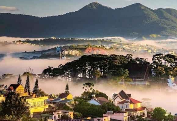 Tỉnh nhắc đến con rồng trong đầm nước, tỉnh lâm đồng