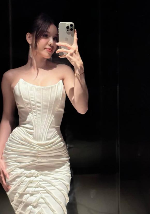 Đặng Văn Lâm, thủ môn Đặng Văn Lâm, vợ Đặng Văn Lâm mang bầu, Yến Xuân
