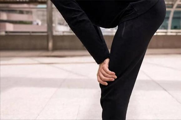 đau chân, đột quỵ,