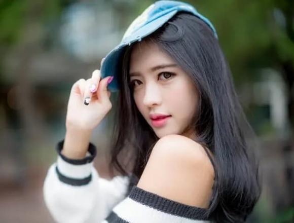tình yêu, phụ nữ yêu, Ở độ tuổi nào phụ nữ chủ động tìm kiếm đàn ông?