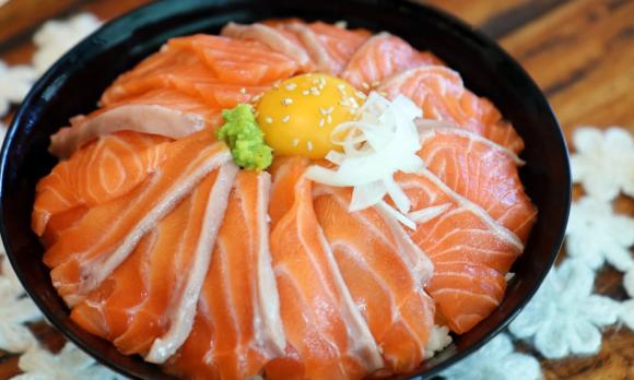 Đầu cá hồi, canh chua đầu cá hồi, cách nấu canh chua đầu cá hồi
