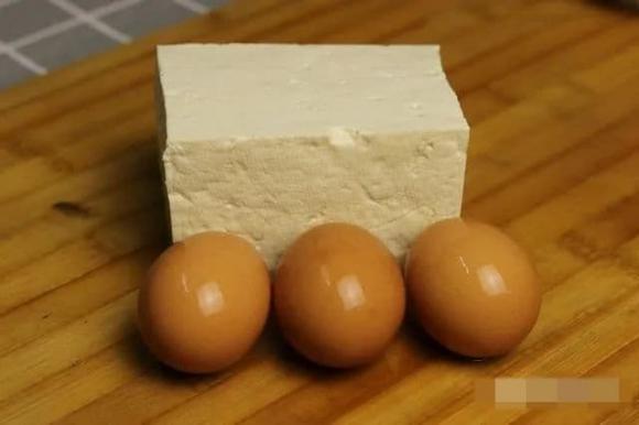  nên chọn trứng to hay nhỏ