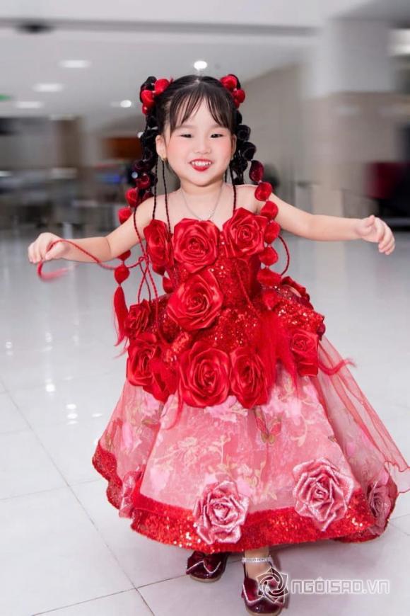 mau-nhi-cherry-pham-me-hoac-anh-nhin-tu-hinh-anh-thien-than-hoa-hong-nhi (1).jpg 0 Mẫu nhí Cherry Phạm, HEAVEN By Gree 2, thời trang