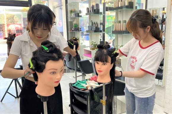 chọn nghề gì nếu không học đại học, ngành nghề phù hợp, Việc làm