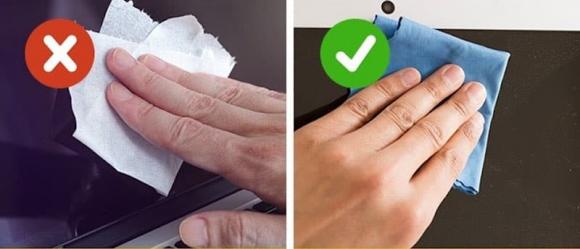 có thể lau tivi bằng khăn ướt không, vệ sinh tivi đúng cách, lau màn hình tivi
