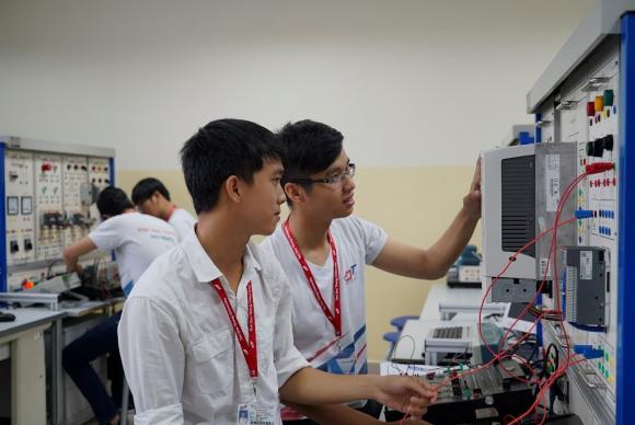 ngành học, ngành thiếu nhân lực, ngành thiếu nhân lực trong 10 năm tới, ngành học dễ xin việc, ngành học lương cao