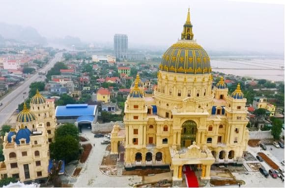 Lâu đài Thành Thắng, lâu đài lớn nhất Đông Nam Á, doanh nhân Đỗ Văn Tiến