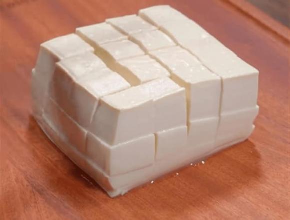 chần đậu phụ, cách chần đậu phụ không bị nát, chần đậu phụ bằng nước nóng hay lạnh