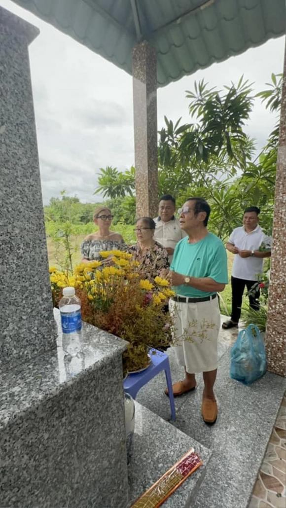 Ca sĩ Vân quang Long, vợ cũ Vân Quang Long, bố mẹ Vân Quang Long