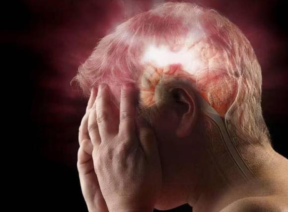 thiếu máu lên não, cách cung cấp đủ máu lên não, thiếu máu não phải làm gì