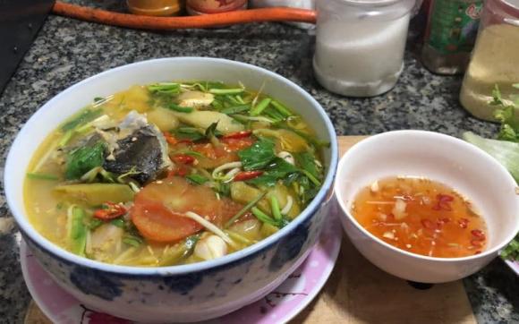 Đầu cá hồi, canh chua đầu cá hồi, cách nấu canh chua đầu cá hồi