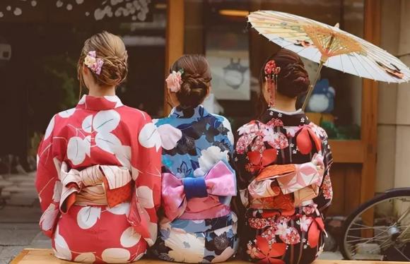 Kimono, phụ nữ nhật mặc kimono, ý nghĩa trang phục Kimono