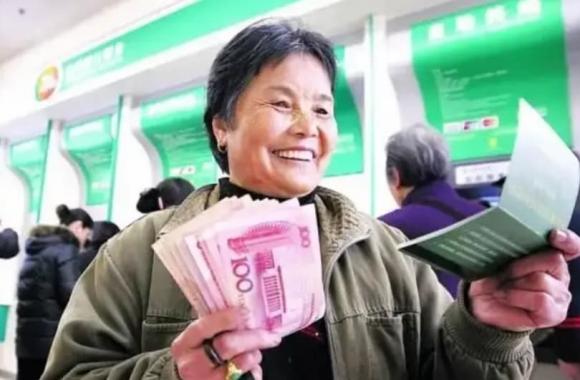 tiền tiết kiệm, 50 tuổi cần tiết kiệm bao nhiêu tiền, tiền tiết kiệm tuổi 50
