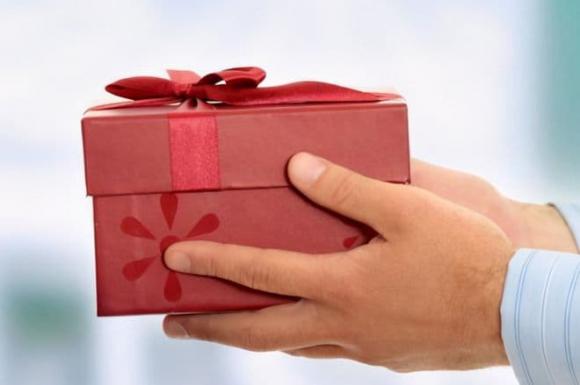  đến thăm nhà người khác, khách đến nhà