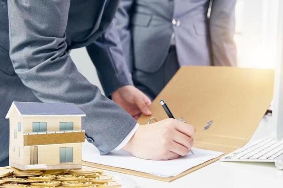 Bán nhà có cần phải ký cả hai vợ chồng không?, bán nhà đất