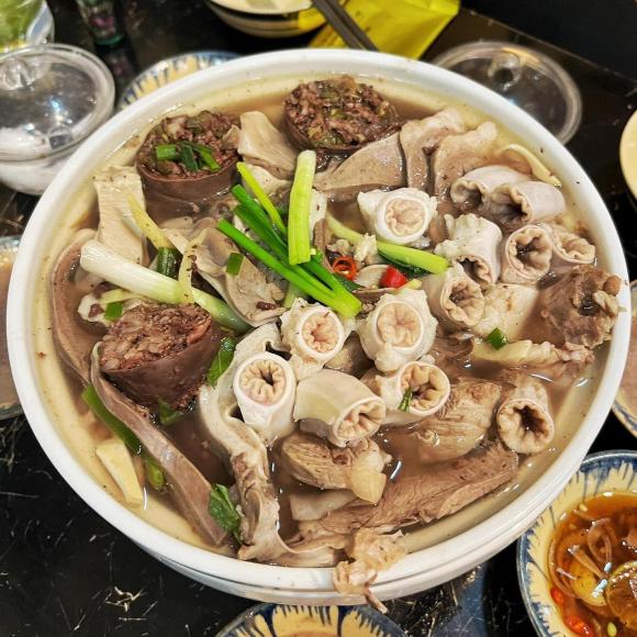 địa chỉ bán lòng lợn ngon ở hà nội, lòng lợn ngon, lòng lợn hà nội, lòng lợn hà đông, quán lòng lợn ngon