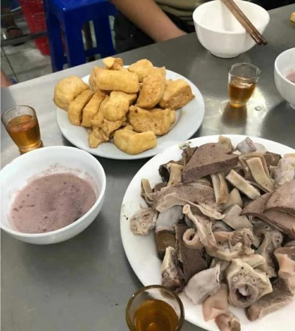 quán lòng lợn ngon ở quận Hai Bà Trưng, quán lòng ngon ở Hà Nội, quán lòng nổi tiếng, địa chỉ ăn ngon ở Hà Nội
