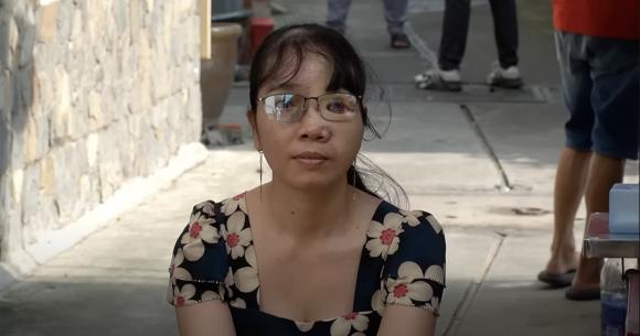 Người phụ nữ lột xác, người phụ nữ phẫu thuật khối u, độc lạ bình dương